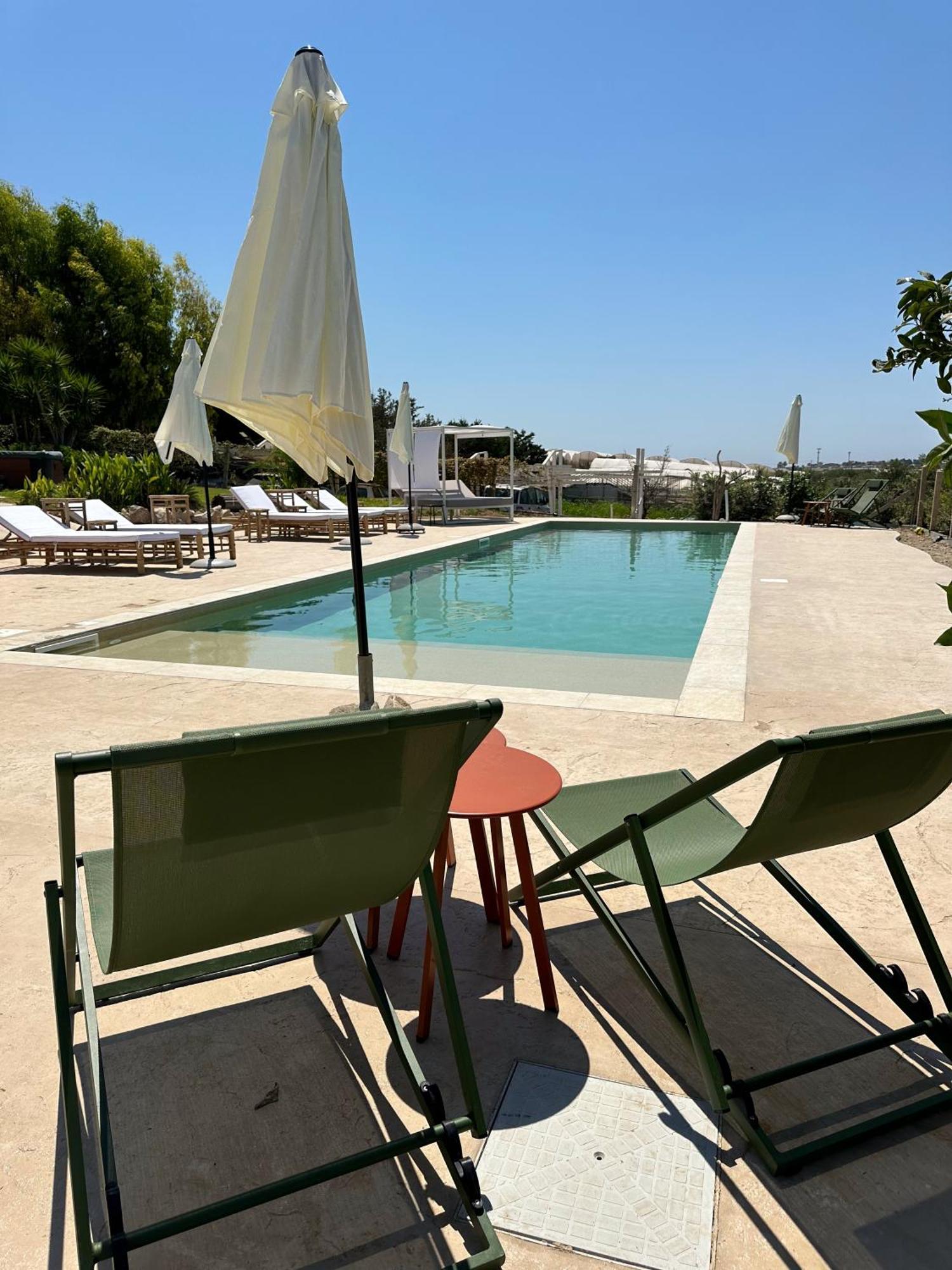 Ciriga Sicily Glamping Resort 圣玛丽亚德尔法加洛 外观 照片